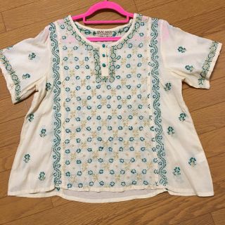 マライカ(MALAIKA)のマライカ  刺繍ブラウス 新品！！(シャツ/ブラウス(半袖/袖なし))