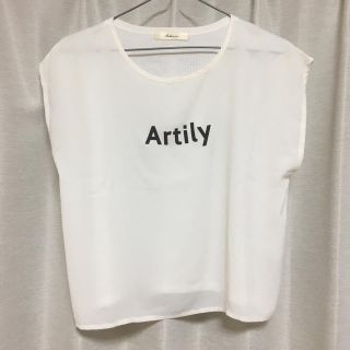 アンデミュウ(Andemiu)のAndemiu ロゴTシャツ 美品(Tシャツ(半袖/袖なし))