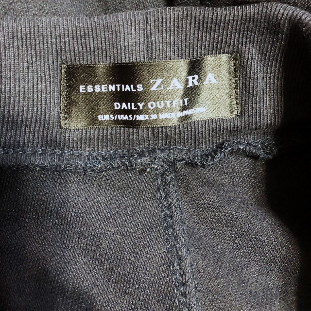 ZARA(ザラ)のZARA S ネイビー スウェット ショーツ ハーフパンツ メンズのパンツ(ショートパンツ)の商品写真