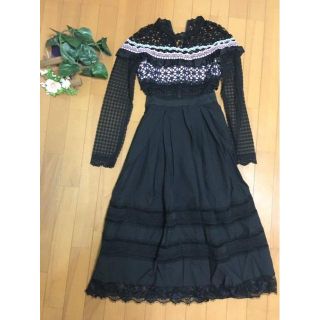 《M即購入可★新品》花柄刺繍レース　マキシワンピース　パーティドレス(ロングワンピース/マキシワンピース)