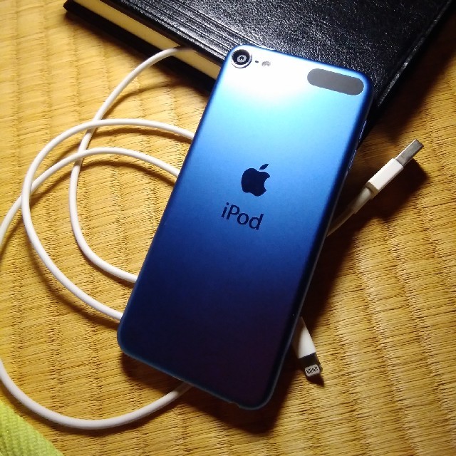 iPod touch 第6世代　16GB 色は青