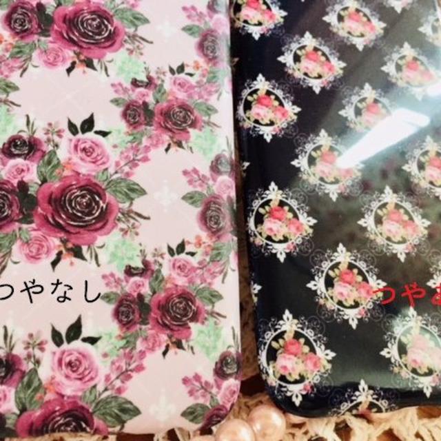 iPhoneアイフォンカバー薔薇柄スマホ ハードカバーローズ×格子紺色バラ スマホ/家電/カメラのスマホアクセサリー(iPhoneケース)の商品写真