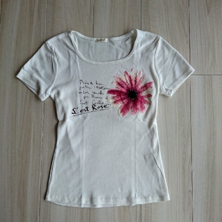レストローズ(L'EST ROSE)のL´EST ROSE 花のシャツ(Tシャツ(半袖/袖なし))