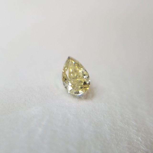 0.180ct 天然 イエローダイヤモンド 未ソーティング