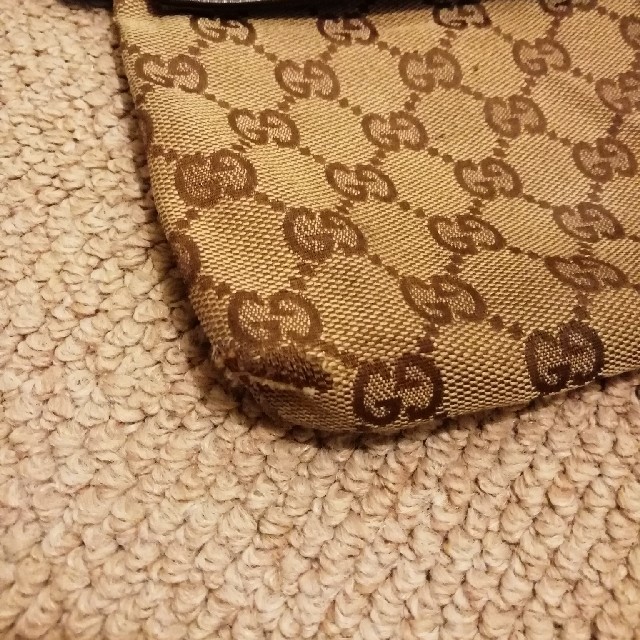 Gucci(グッチ)のAK69様専用。(値下しました)GUCCI　ウェストポーチ レディースのバッグ(ボディバッグ/ウエストポーチ)の商品写真