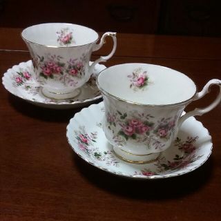 ロイヤルアルバート(ROYAL ALBERT)のカップ&ソーサ(食器)