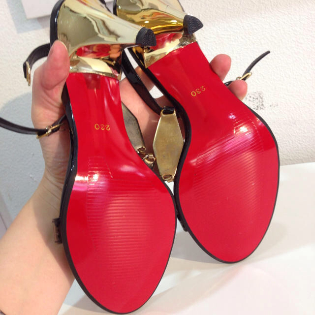 DIANA(ダイアナ)の日本未発売‼️高級 サンダル オニキス クリスタル 黒 韓国 レディースの靴/シューズ(ハイヒール/パンプス)の商品写真