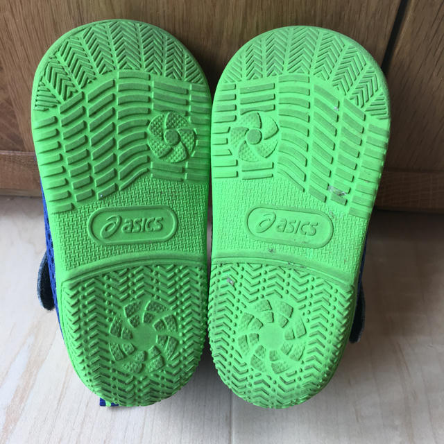 asics(アシックス)の13㎝ サンダル キッズ/ベビー/マタニティのベビー靴/シューズ(~14cm)(サンダル)の商品写真