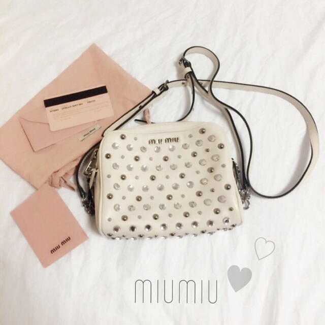 miumiu(ミュウミュウ)のmiumiu♡スタッズショルダー レディースのバッグ(ショルダーバッグ)の商品写真