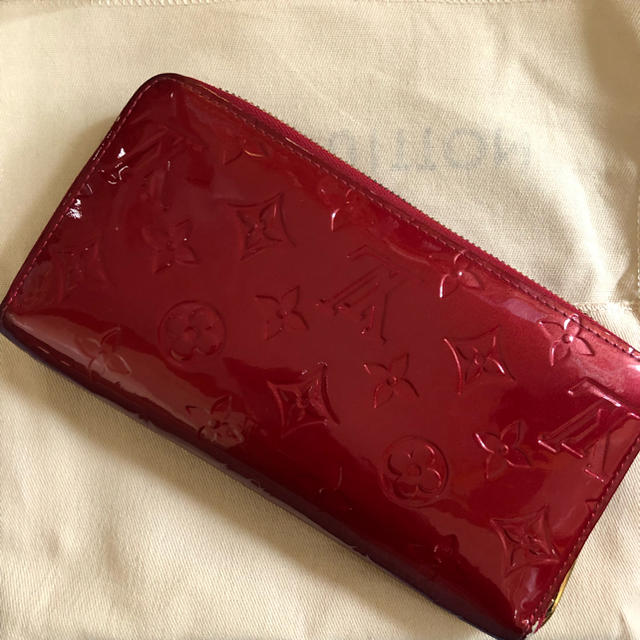 LOUIS VUITTON 財布 レッド