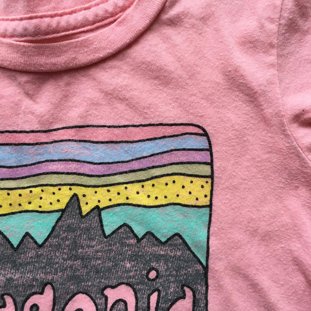 patagonia(パタゴニア)のPatagonia パタゴニア Tシャツ キッズ 12-18M キッズ/ベビー/マタニティのベビー服(~85cm)(Ｔシャツ)の商品写真