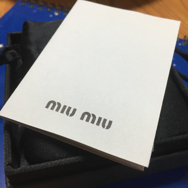 miumiu(ミュウミュウ)のmiumiu 雫型ドロップピアス 半額！！ レディースのアクセサリー(ピアス)の商品写真