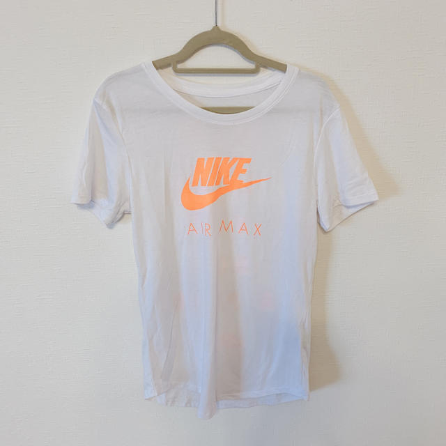 NIKE(ナイキ)のナイキ Ｔシャツ レディースのトップス(Tシャツ(半袖/袖なし))の商品写真