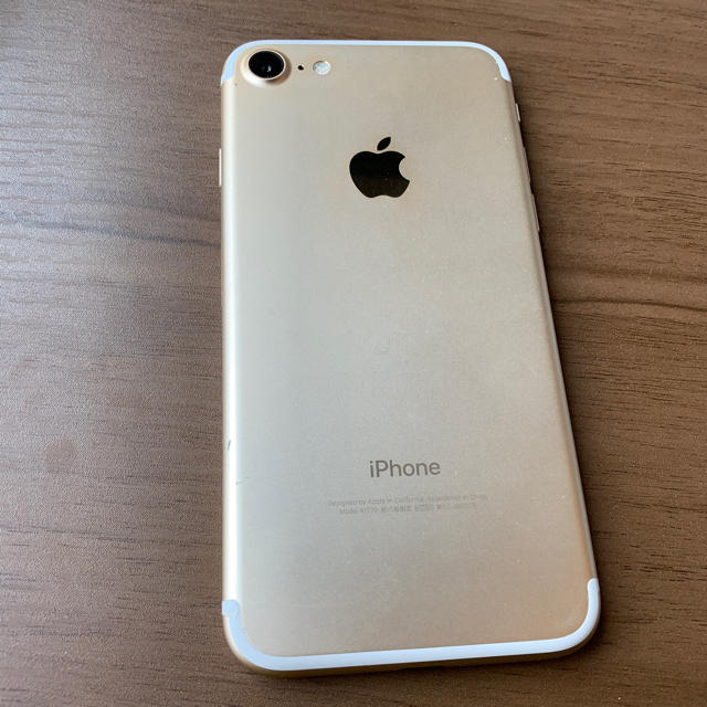 Apple - iPhone7 128G gold au 画面割れ、液晶漏れの通販 by たぁ's ...