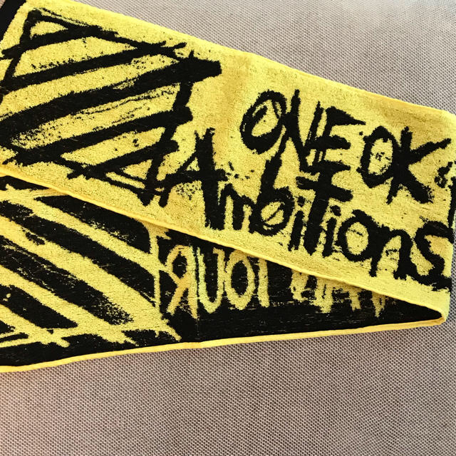 ONE OK ROCK(ワンオクロック)のONE OK ROCK マフラータオル エンタメ/ホビーのタレントグッズ(ミュージシャン)の商品写真