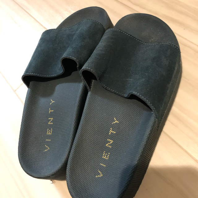 BEAUTY&YOUTH UNITED ARROWS(ビューティアンドユースユナイテッドアローズ)の最終値下！vienty  グリーン 37 レディースの靴/シューズ(サンダル)の商品写真