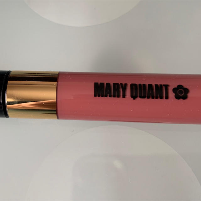 MARY QUANT(マリークワント)の新品マリークワント クリスマスコフレ ポーチ&グロス&マニキュア コスメ/美容のキット/セット(コフレ/メイクアップセット)の商品写真