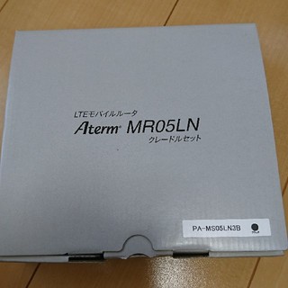 エヌイーシー(NEC)のAterm MR05LN　クレードルセット　NEC　LTEモバイルルータ(PC周辺機器)