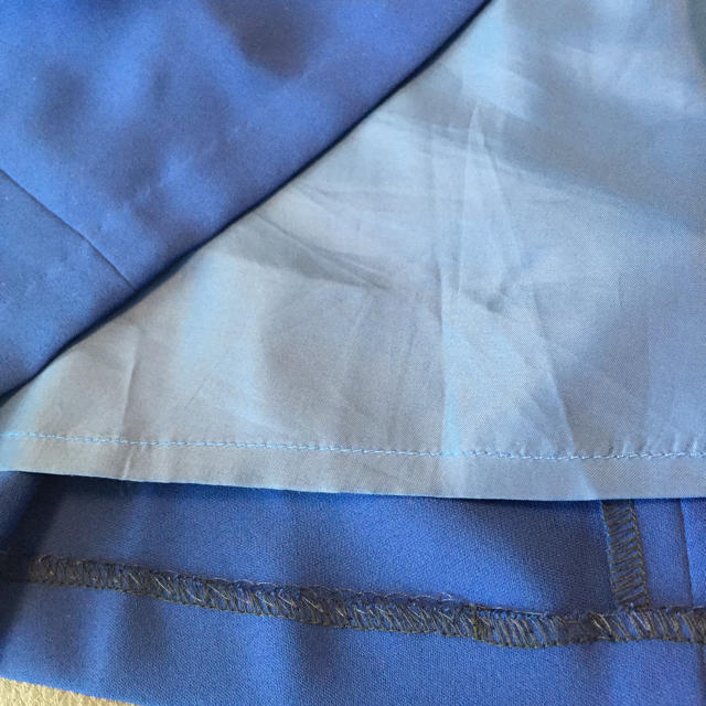 UNITED ARROWS green label relaxing(ユナイテッドアローズグリーンレーベルリラクシング)のスカート 青 レディースのスカート(ひざ丈スカート)の商品写真