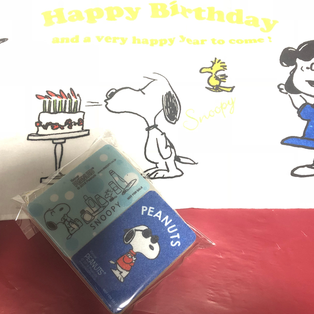 SNOOPY(スヌーピー)のスヌーピータオルとキッチンスポンジ2個 エンタメ/ホビーのアニメグッズ(タオル)の商品写真