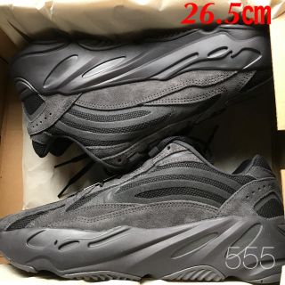 adidas - YEEZY BOOST 700 V2 VANTA 26.5㎝の通販 by curren-555's ...