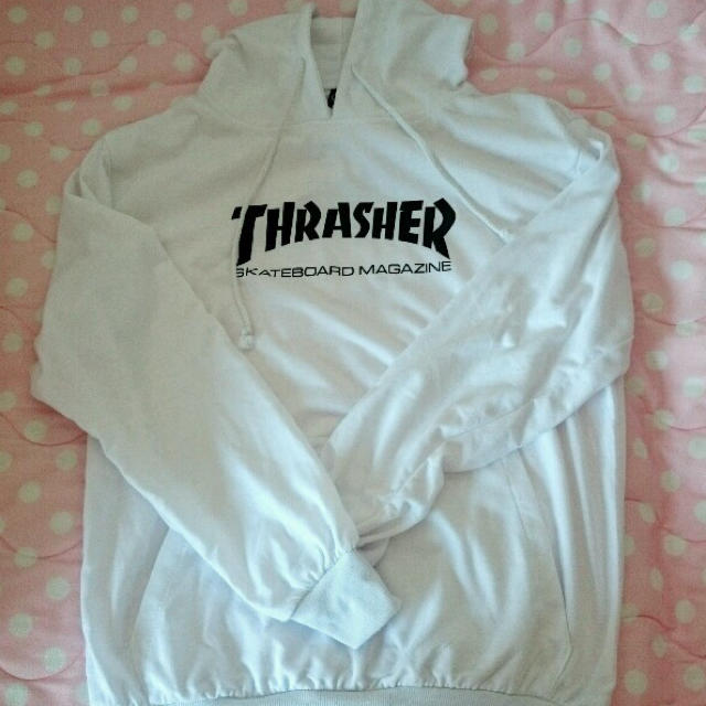 THRASHER(スラッシャー)のTHRASHAR パーカー（ホワイト） レディースのトップス(パーカー)の商品写真