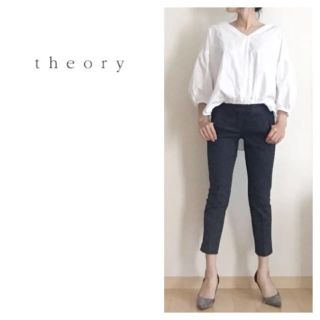 セオリー(theory)のtheory☆セオリー☆ネイビー☆クロップド☆センタープレス☆綿☆コットン(クロップドパンツ)