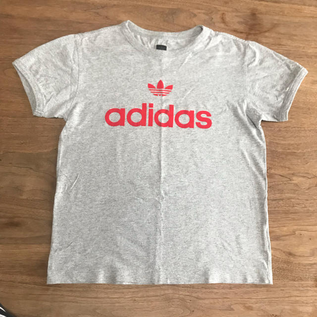 adidas(アディダス)のアディダス Tシャツ レディースのトップス(Tシャツ(半袖/袖なし))の商品写真