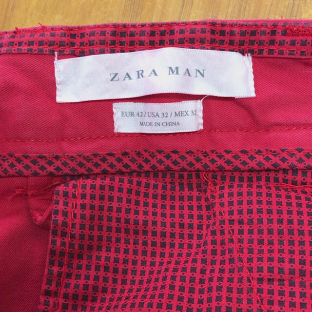 ZARA(ザラ)のZARA     レッドハーフパンツ メンズのパンツ(ショートパンツ)の商品写真