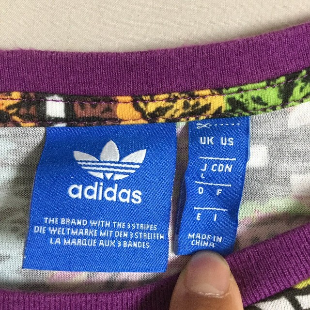 adidas(アディダス)のadidas originals Tシャツ ビッグトレフォイル 総柄   メンズのトップス(Tシャツ/カットソー(半袖/袖なし))の商品写真