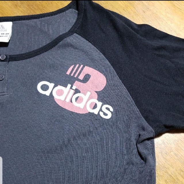 adidas(アディダス)のアディダス　七分袖　Tシャツ　L レディースのトップス(Tシャツ(長袖/七分))の商品写真