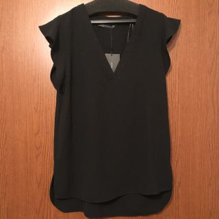 ザラ(ZARA)の新品☆ZARAザラ フリルトップス カットソー ブラウス(シャツ/ブラウス(半袖/袖なし))