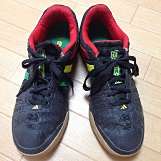 アディダス(adidas)のadidasスニーカー(スニーカー)