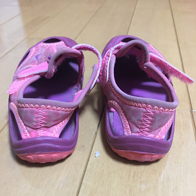 NIKE(ナイキ)の子供 サンダル キッズ/ベビー/マタニティのベビー靴/シューズ(~14cm)(サンダル)の商品写真