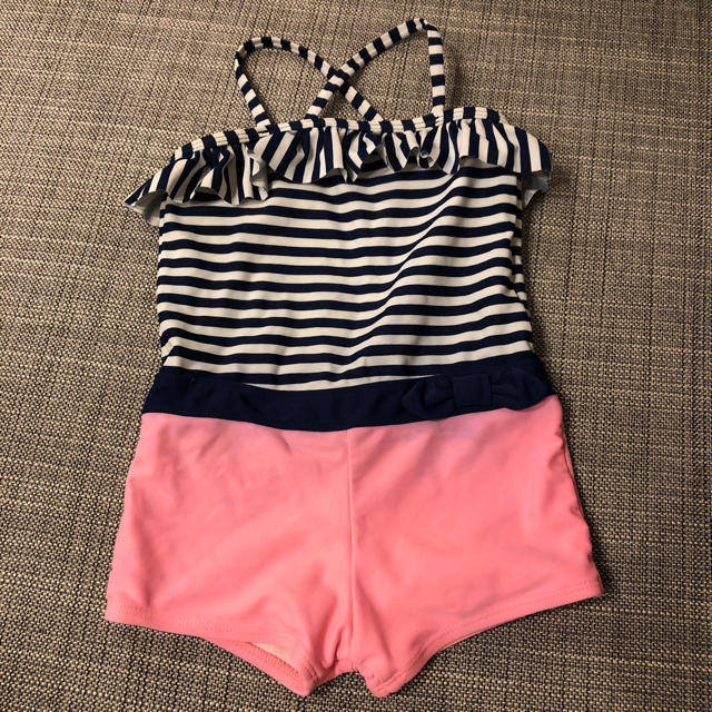 babyGAP(ベビーギャップ)のベビーギャップ  水着 95サイズ 難あり キッズ/ベビー/マタニティのキッズ服女の子用(90cm~)(水着)の商品写真