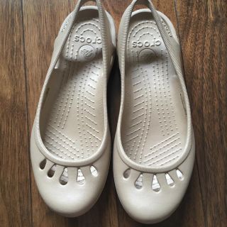 クロックス(crocs)の美品★クロックス パンプス 23.5(ハイヒール/パンプス)