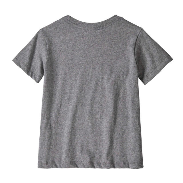 patagonia(パタゴニア)のパタゴニア 新品タグ付き キッズTシャツ 2T Grey キッズ/ベビー/マタニティのキッズ服男の子用(90cm~)(Tシャツ/カットソー)の商品写真