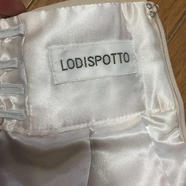 LODISPOTTO(ロディスポット)のロディ花柄スカート S レディースのスカート(ミニスカート)の商品写真