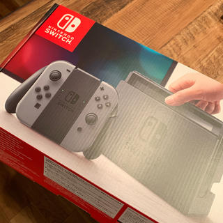 ニンテンドースイッチ(Nintendo Switch)のほぼ新品♡任天堂switch(家庭用ゲーム機本体)