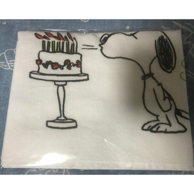 SNOOPY(スヌーピー)のスヌーピー ハッピーバースデー タオル キッズ/ベビー/マタニティの寝具/家具(タオルケット)の商品写真