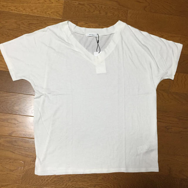 moussy(マウジー)のMOUSSY シャツ レディースのトップス(Tシャツ(半袖/袖なし))の商品写真