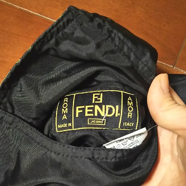 スカート未使用 FENDI フェンデイ ズッカ柄 ミニスカ