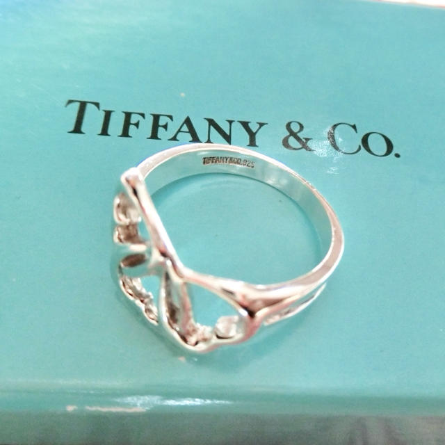 Tiffany & Co.(ティファニー)の美品☆ ティファニー トリプルオープンハートリング 10号 レディースのアクセサリー(リング(指輪))の商品写真