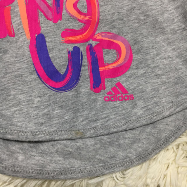 adidas(アディダス)のアディダス☆キッズ キッズ/ベビー/マタニティのキッズ服女の子用(90cm~)(Tシャツ/カットソー)の商品写真