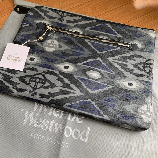 Vivienne Westwood(ヴィヴィアンウエストウッド)の週末のみ値下★ヴィヴィアンウエストウッド★グレークラッチバッグセカンドバッグ新品 メンズのバッグ(セカンドバッグ/クラッチバッグ)の商品写真