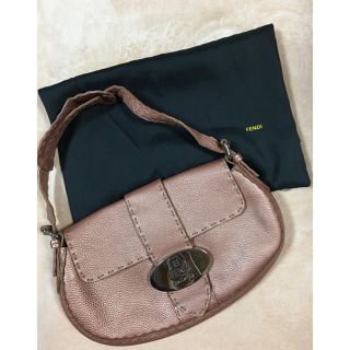 フェンディ(FENDI)のショルダーバッグ(ショルダーバッグ)