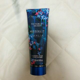 ヴィクトリアズシークレット(Victoria's Secret)のビクトリアシークレット　MOONLIT  DAHLIA(ボディクリーム)