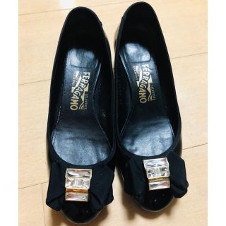 フェラガモ(Ferragamo)のフェラガモ ビジューパンプス(ハイヒール/パンプス)