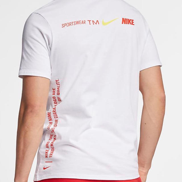 NIKE(ナイキ)のNIKE SPORTSWEAR NSW Tシャツ ホワイト US Mサイズ メンズのトップス(Tシャツ/カットソー(半袖/袖なし))の商品写真