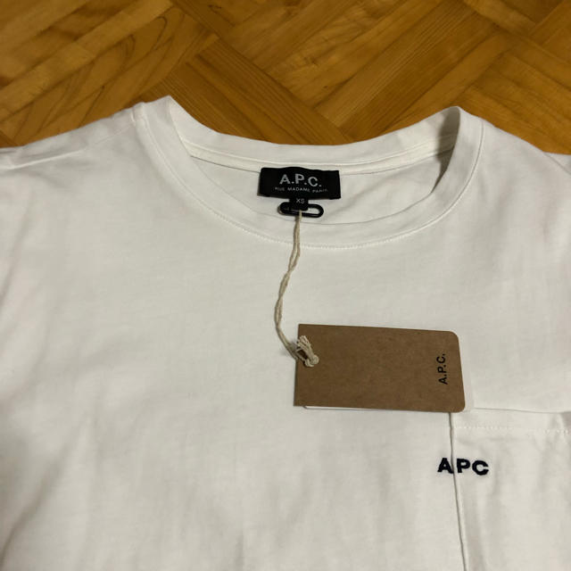 A.P.C(アーペーセー)の美品 A.P.C アーペーセー apc  ロゴ ポケット tシャツ メンズXS メンズのトップス(Tシャツ/カットソー(半袖/袖なし))の商品写真